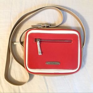 Kenneth Cole Reaction Crossbody